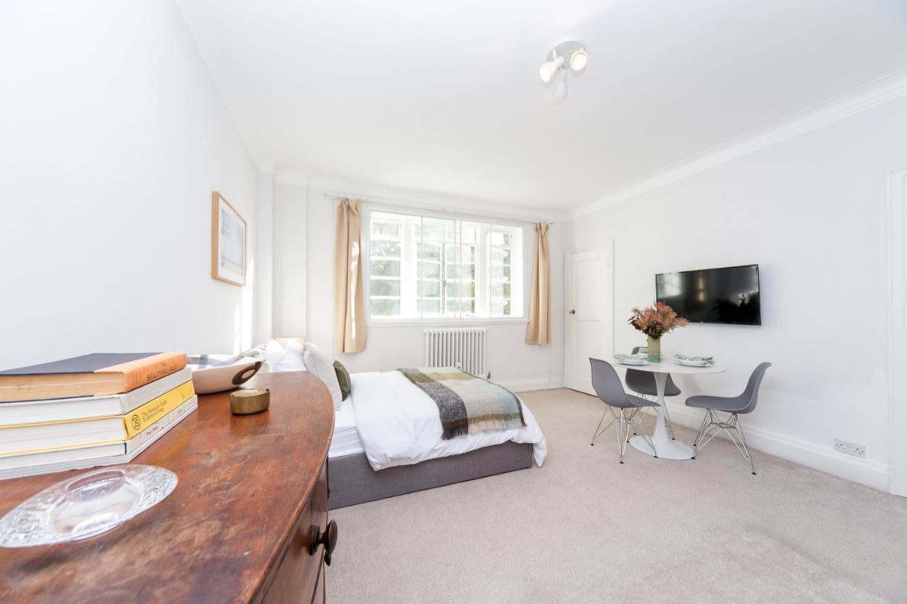 Beautifully Presented Centrally Located Studio Apartment Londres Extérieur photo