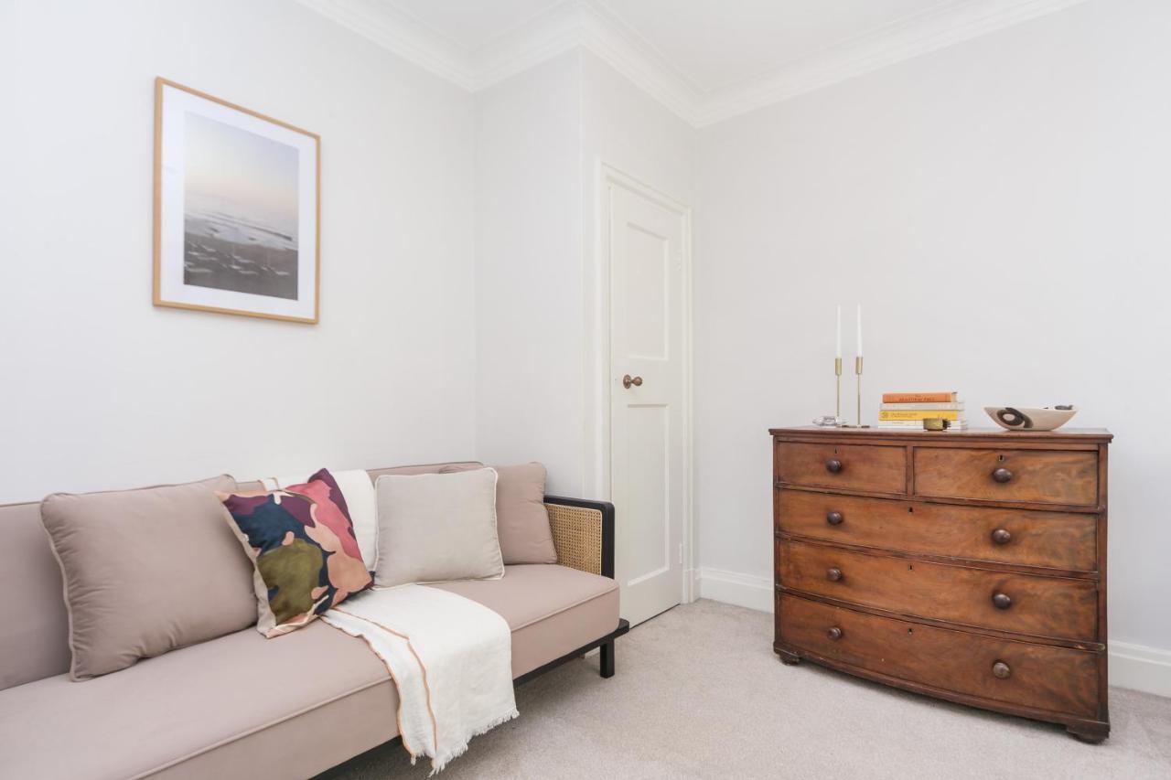 Beautifully Presented Centrally Located Studio Apartment Londres Extérieur photo