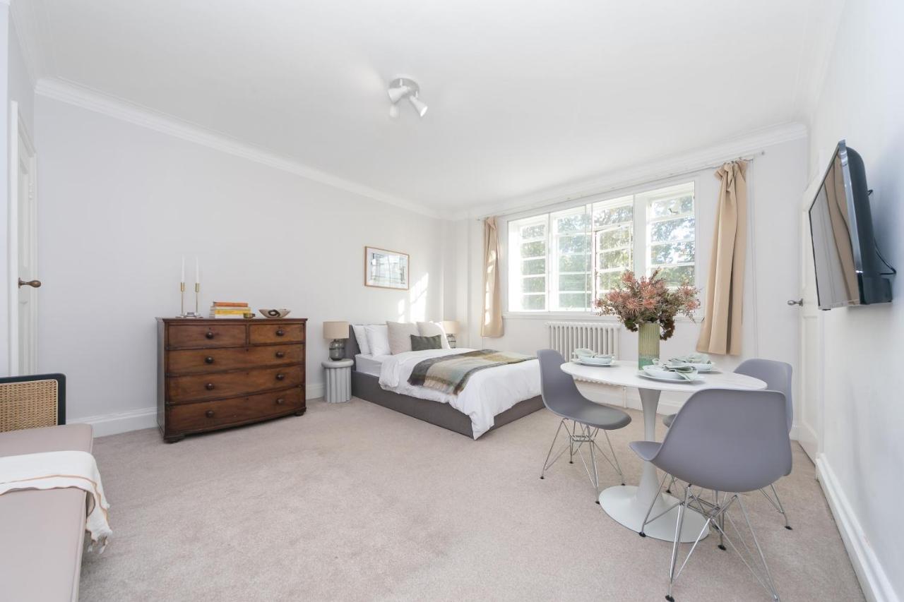 Beautifully Presented Centrally Located Studio Apartment Londres Extérieur photo