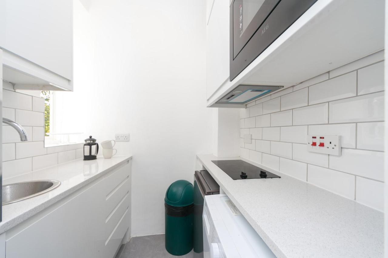 Beautifully Presented Centrally Located Studio Apartment Londres Extérieur photo