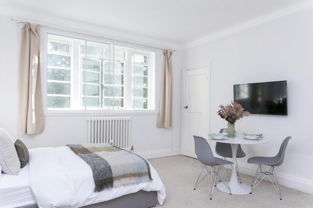 Beautifully Presented Centrally Located Studio Apartment Londres Extérieur photo